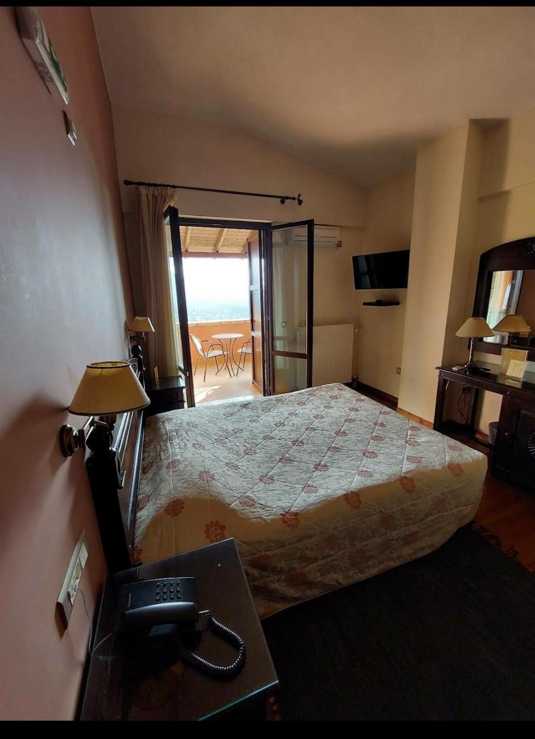 Vytina Mountain View Hotel Екстер'єр фото
