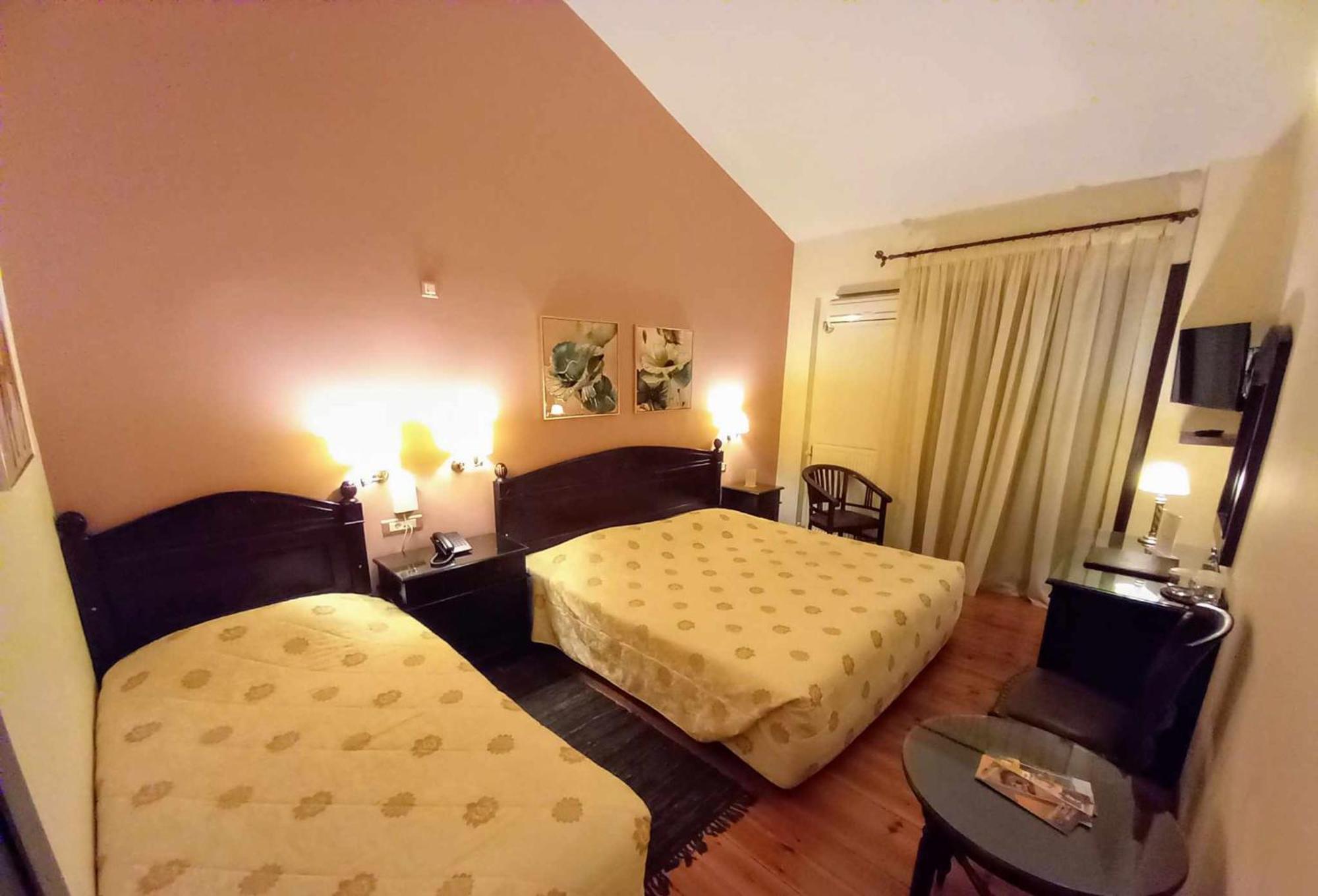 Vytina Mountain View Hotel Екстер'єр фото