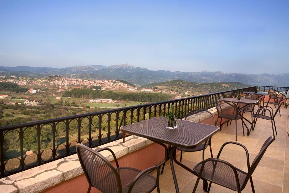 Vytina Mountain View Hotel Екстер'єр фото