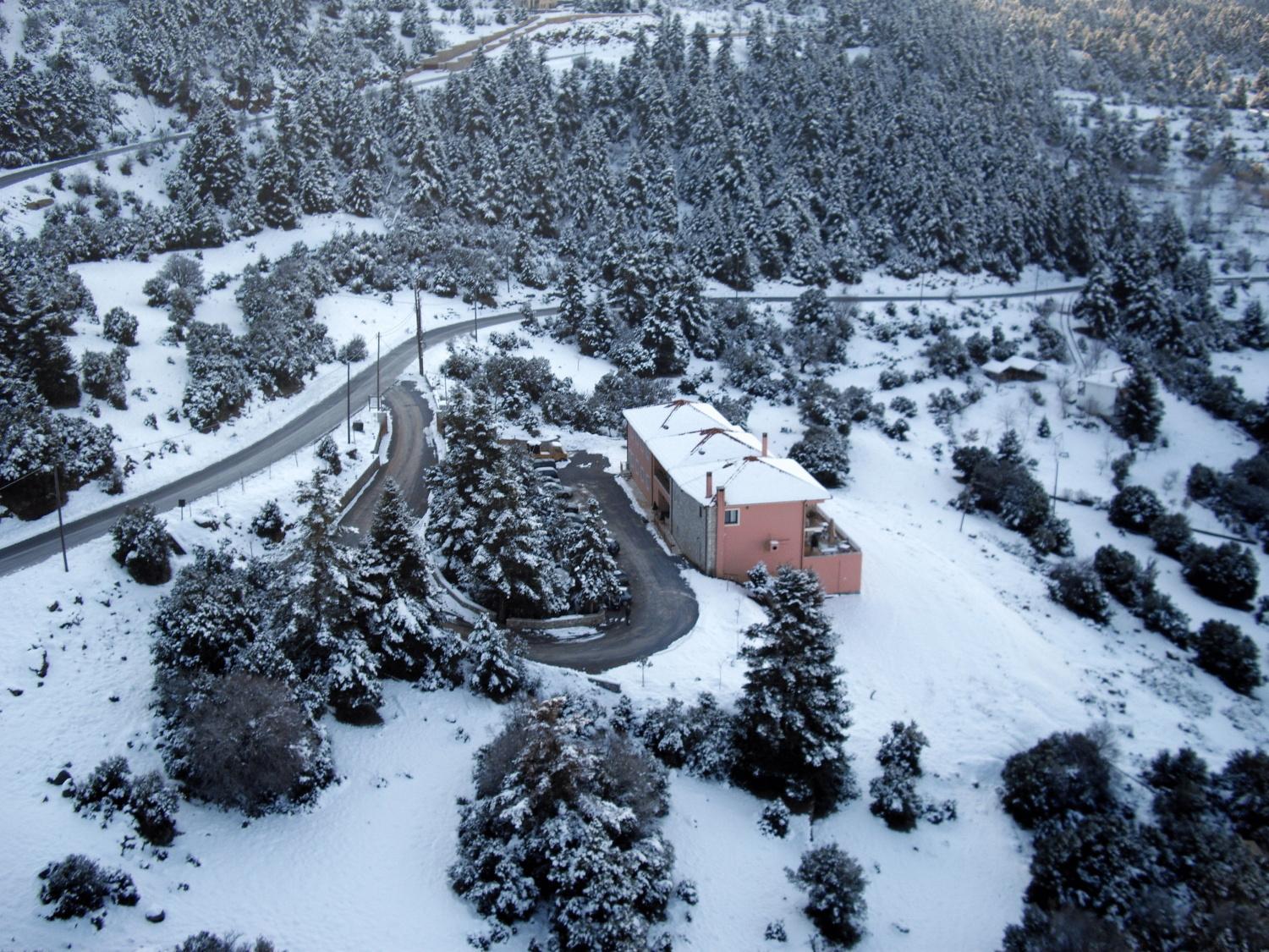Vytina Mountain View Hotel Екстер'єр фото