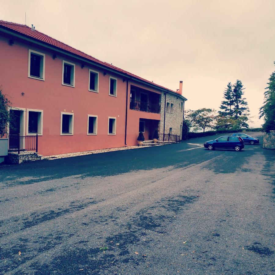 Vytina Mountain View Hotel Екстер'єр фото